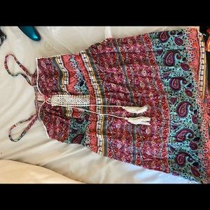 Cute summer dress. Size 7-9.